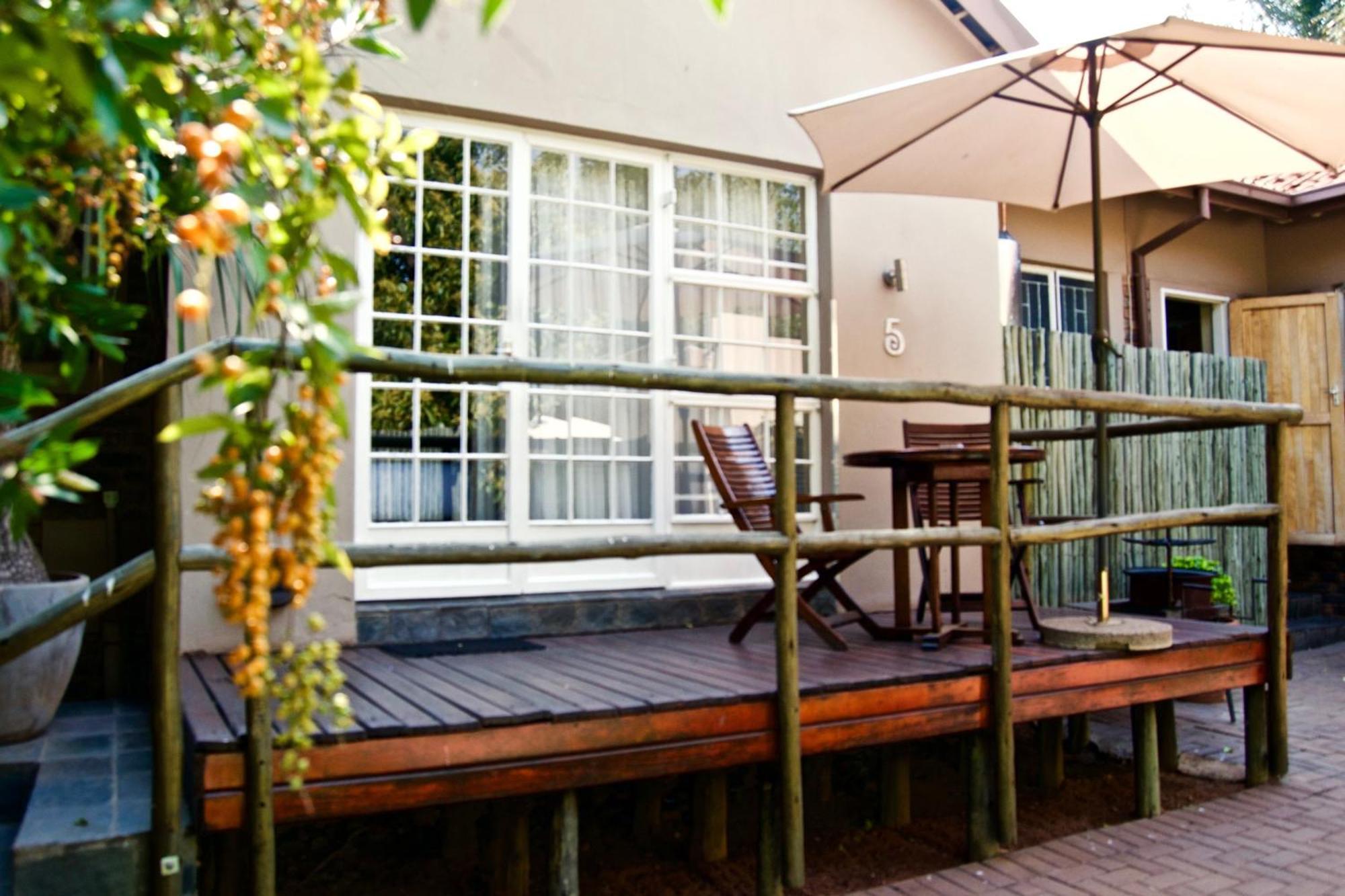 Khayamanzi Guesthouse Hartbeespoort Exterior foto